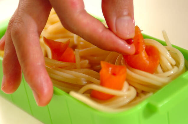 くるくるパスタとレモンクリームソースの作り方の手順3