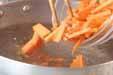 ニンジンのゴマ酢和えの作り方の手順4