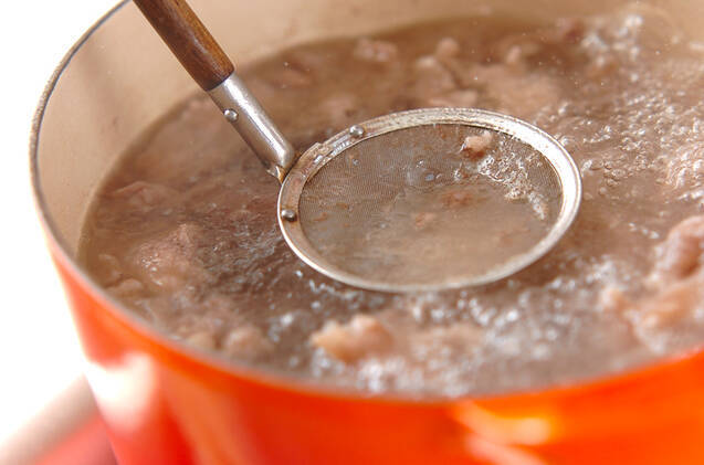 牛すじ肉のバルサミコ酢の作り方の手順1