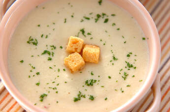 豆腐入りジャガスープ