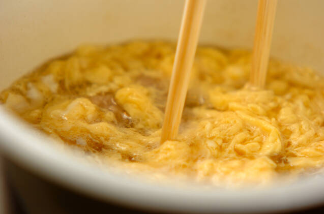 ふんわり卵の鶏団子スープの作り方の手順4