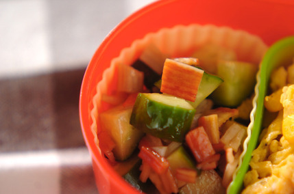 カニカマ酢の物