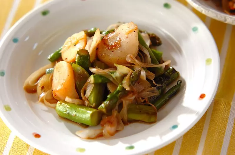 ショウガ香る アスパラとホタテの炒め物 レシピ 作り方 E レシピ 料理のプロが作る簡単レシピ ショウガ香る アスパラとホタテの炒め物 レシピ 作り方 E レシピ 料理のプロが作る簡単レシピ