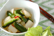 キュウリのピリ辛甘酢