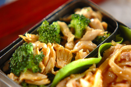 ブロッコリーのオーロラ和え