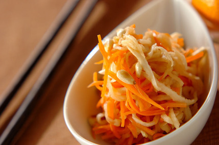 ニンジンと切干し大根の甘酢和え