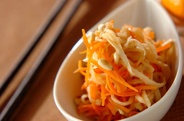 ニンジンと切干し大根の甘酢和え
