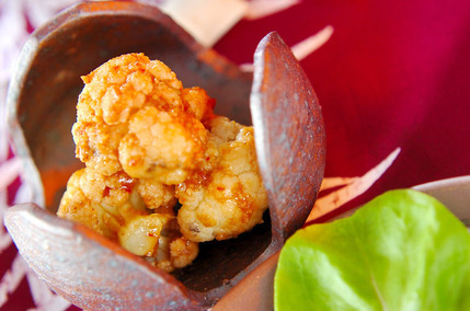 カリフラワーのピリ辛ゴマ和え