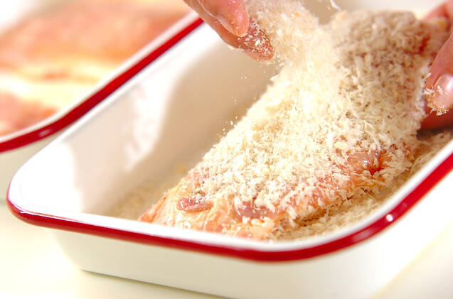 もち入りトンカツの作り方の手順4