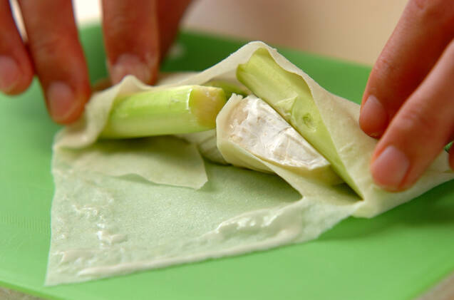 アスパラチーズ春巻きの作り方の手順3