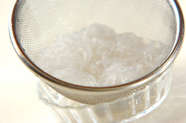 春雨のゴマダレサラダの作り方の手順1