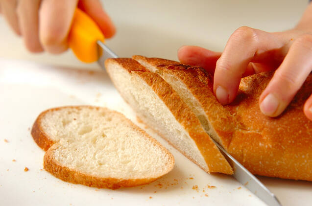 ガーリックトーストの作り方の手順1