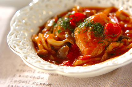 マンネリ防止に！鶏もも肉としめじのケチャップ煮 by杉本 亜希子さん