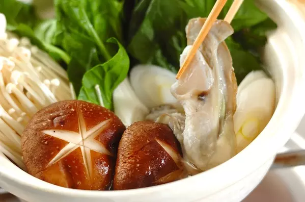 カキのみぞれ鍋の作り方1