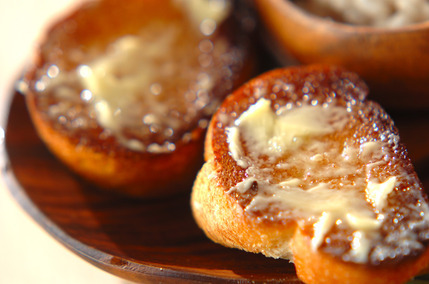 ガーリックフランスパン