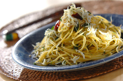 15分で完成！簡単ペペロンチーノ 大葉とシラスで