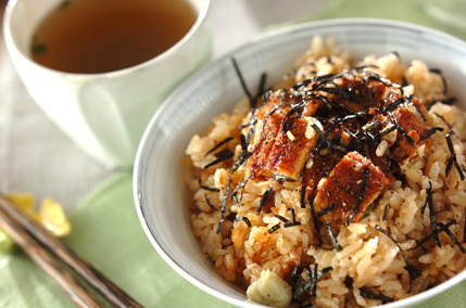 二度おいしい！ふっくらウナギ蒲焼きの炊き込みご飯