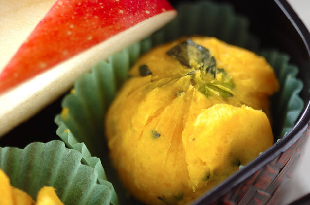 カボチャの茶巾