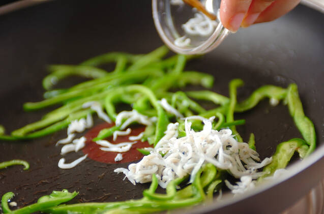 ジャコピーマンの作り方の手順2