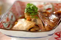 甘辛こってり 鯛のアラ炊き