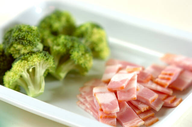 ブロッコリーのペペロンチーノの作り方の手順1