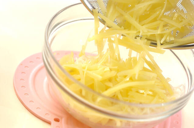 シャキシャキジャガ素麺の作り方の手順4