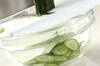 キュウリのサラダ寿司の作り方の手順1