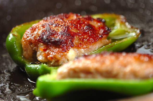 ハンバーグのタネリメイク！ピーマンの肉詰めの作り方の手順2