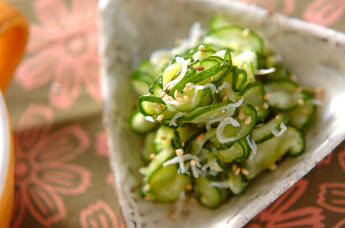 キュウリとジャコの酢の物