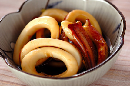 シンプルに！やわらかイカの煮物