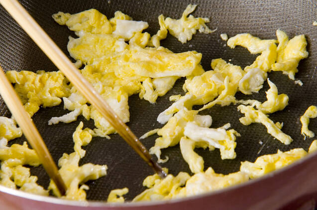 ピリ辛モヤシチャーハンの作り方の手順2