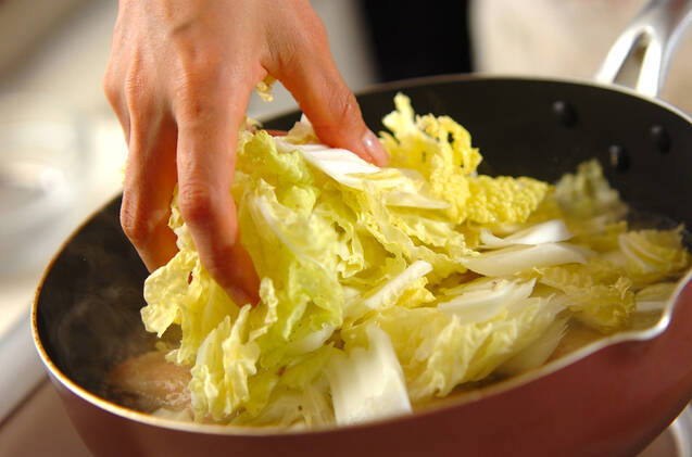 手羽先と白菜のスープの作り方の手順3
