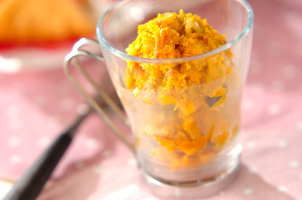 カボチャとフライドオニオンのサラダ