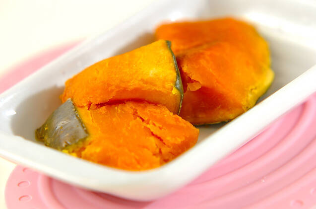 カボチャとフライドオニオンのサラダの作り方の手順1