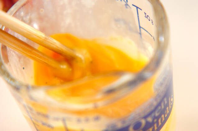 塩納豆チーズオムレツの作り方の手順2