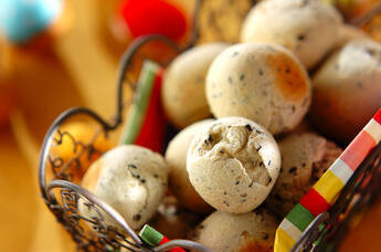 卵と白玉粉で作る黒ゴマのポンデケージョ