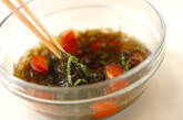 もずくとトマトの酢のものの作り方3