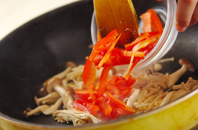 調味料2つ！鶏もも肉のケチャップ焼きの作り方の手順6