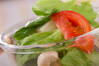 トマトとレタスのサラダの作り方の手順