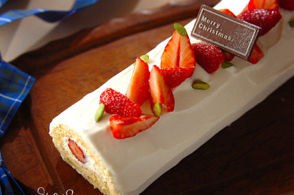 イチゴのブッシュドノエル