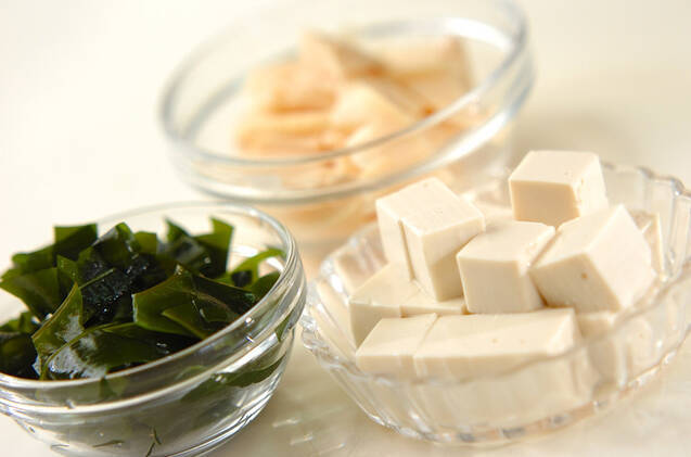 タケノコと豆腐のお吸い物の作り方の手順1