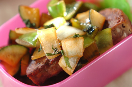 ハンバーグ和風野菜ソース