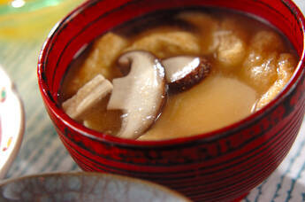 里芋のみそ汁