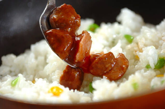 ミートボール入りオムライスの作り方の手順3