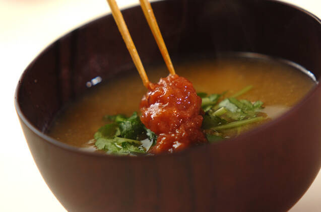 長芋と梅のみそ汁の作り方の手順5