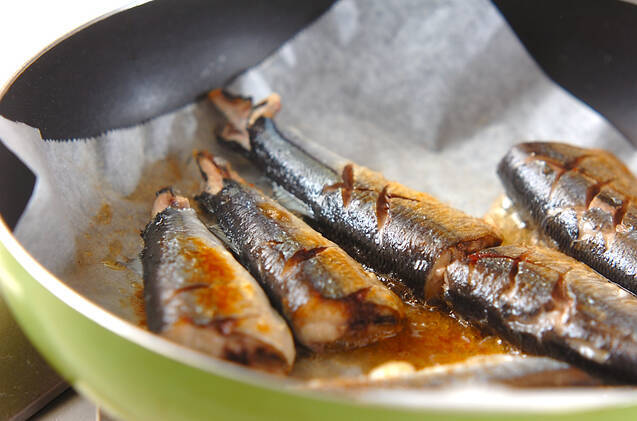 サンマのフライパン塩焼の作り方の手順3