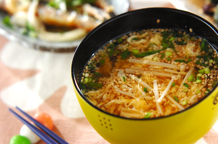 卵とエノキのトロミ汁