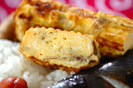 桜入りだし巻き卵