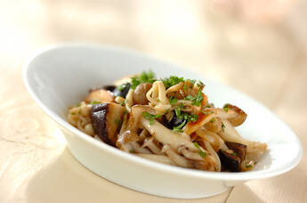 キノコのハーブ炒め