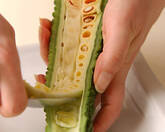 ゴーヤバーグの下準備1